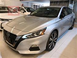 نيسان ألتيما